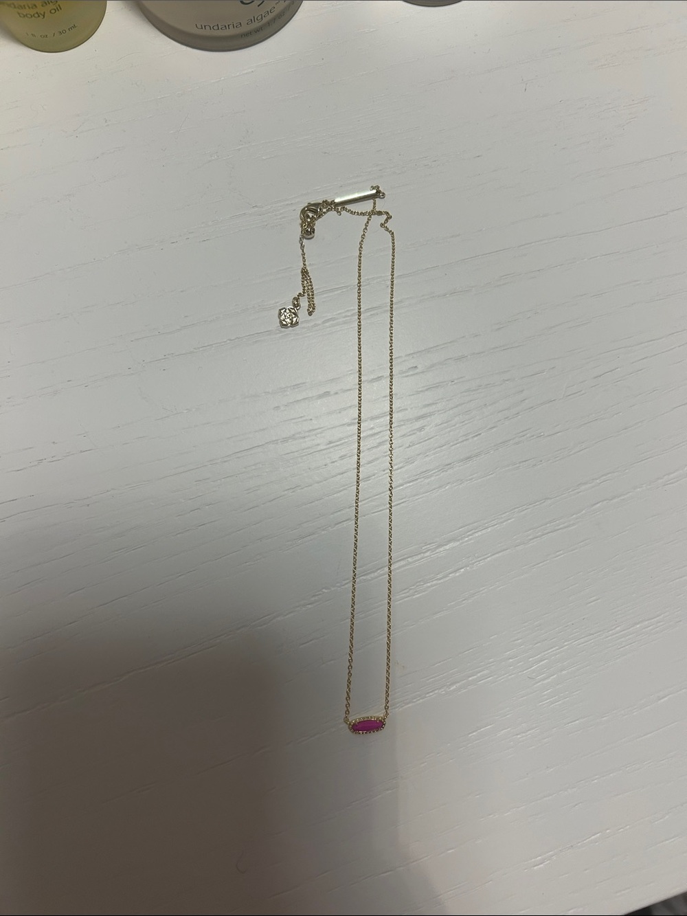 Kendra Scott Gold Chain Necklace with Fuchsia Stone